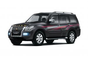 Mitsubishi Pajero 5-Door 100th Anniversary (CN) '2017